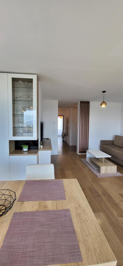 Luxury Panorama Apartament,Coresi Brasov Luaran gambar